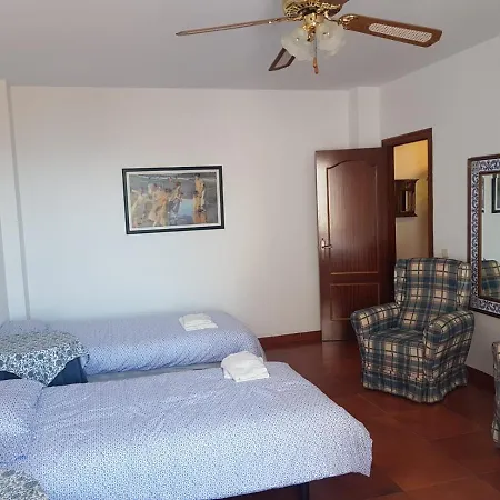 Axarquia, Malaga. Casa Lucia En El Pueblo De