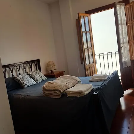 Axarquia, Malaga. Casa Lucia En El Pueblo De Periana